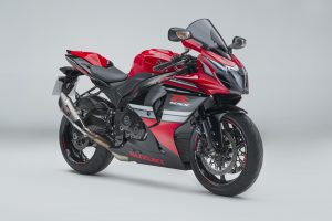 GSX-R1000_30th_Red_Angle.jpg