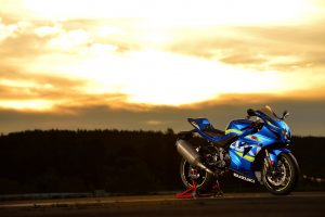 GSX-R1000_A_RL7_Action_1.jpg