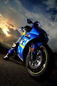 GSX-R1000_A_RL7_Action_18.jpg