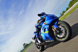 GSX-R1000_A_RL7_Action_29.jpg