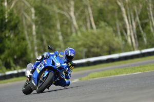 GSX-R1000_A_RL7_Action_36.jpg