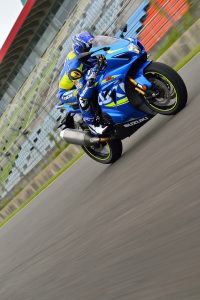 GSX-R1000_A_RL7_Action_37.jpg