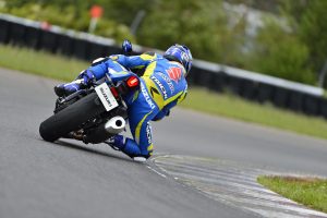 GSX-R1000_A_RL7_Action_40.jpg