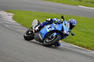 GSX-R1000_A_RL7_Action_53-1.jpg