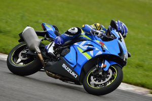 GSX-R1000_A_RL7_Action_56-1.jpg