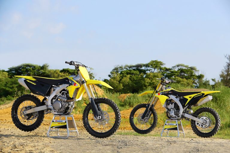 rm-z450_rm-z250_l7_action_1