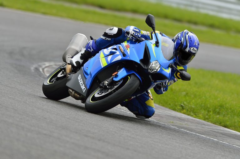 GSX-R1000_A_RL7_Action_57