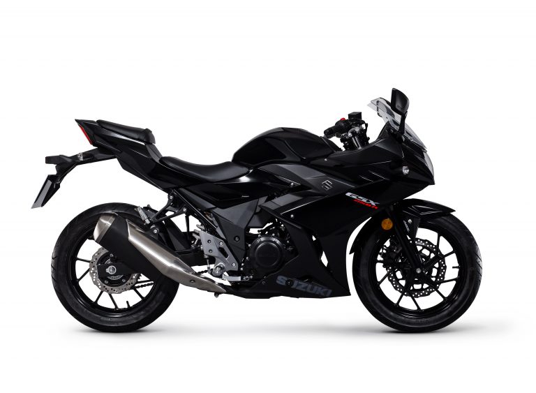GSX250R_Black_Side_Facing_Right copy