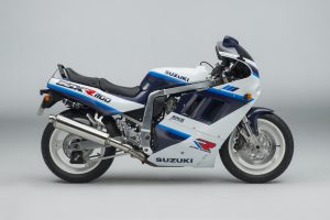 gsx-r1100-side