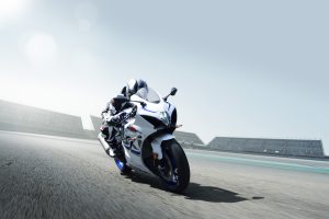 GSX-R1000AL8_action_1.jpg