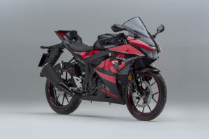 GSX-R-Graphics-Kit-Front-Right34
