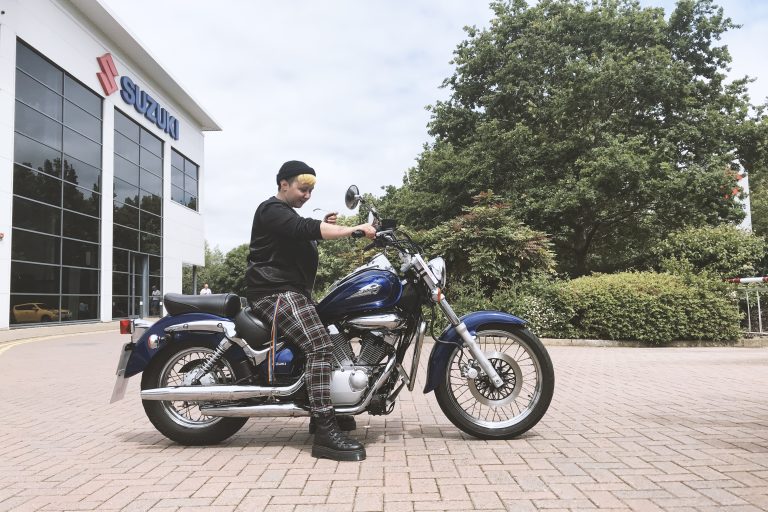 carla_intruder125_suzukigb