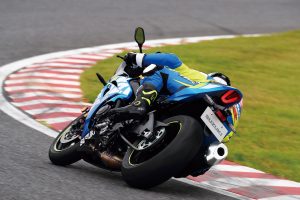 GSX-R1000A_RL9_Action_16.jpg