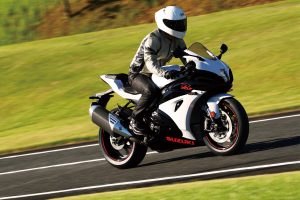 GSX-R1000A_RL9_Action_17.jpg