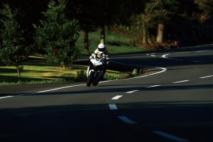 GSX-R1000A_RL9_Action_22.jpg