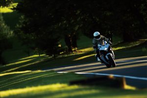 GSX-R1000A_RL9_Action_27.jpg