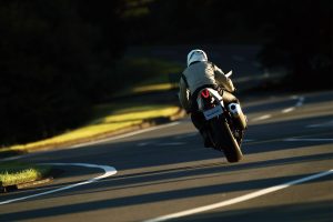 GSX-R1000A_RL9_Action_28.jpg