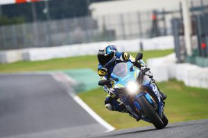 GSX-R1000A_RL9_Action_31.jpg