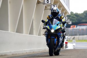 GSX-R1000A_RL9_Action_34.jpg