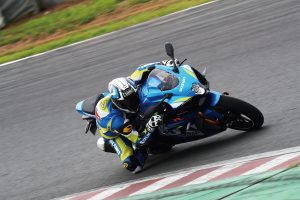 GSX-R1000A_RL9_Action_11.jpg