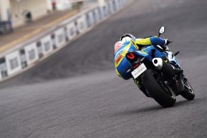 GSX-R1000A_RL9_Action_32.jpg