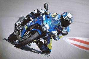 gsx-r125xam0_action01