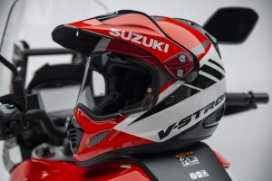 v-strom_1050xt_helmet_5