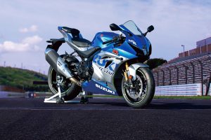 GSX-R1000RZAM1_action03