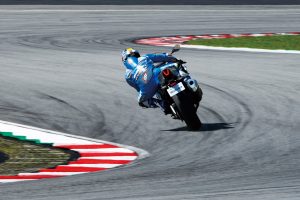 GSX-R1000RZAM1_action09.jpg