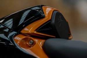 Busa_Detail_Seat_Hump_4-1.jpg