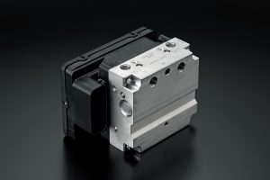 GSX1300RRQM2_ABS_unit.jpg