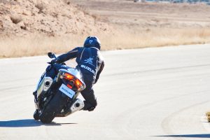 GSX1300RRQM2_action_17