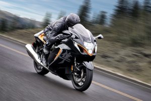 GSX1300RRQM2_action_21-1.jpg