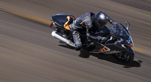 GSX1300RRQM2_action_3-1.jpg
