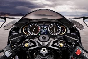 GSX1300RRQM2_action_9-1.jpg