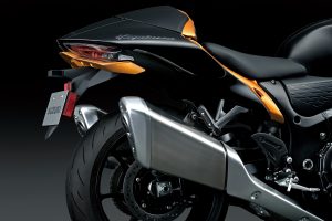 GSX1300RRQM2_muffler-1.jpg