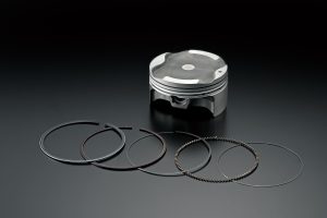 GSX1300RRQM2_piston.jpg