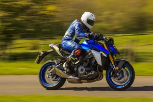 5839_gsxs1000_Harewood-_Action_0037.jpg