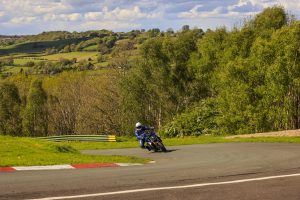 5867_gsxs1000_Harewood-_Action_0056.jpg