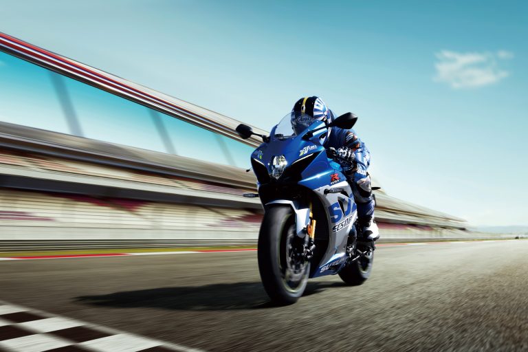 GSX-R1000RZAM1_action10