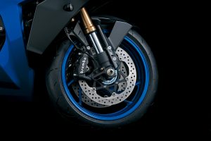 GSX-S1000GT_M2_Tire_Wheel.jpg