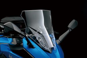 GSX-S1000GT_M2_WindScreen.jpg