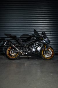 GSX-R_Black_Garage_2.jpg