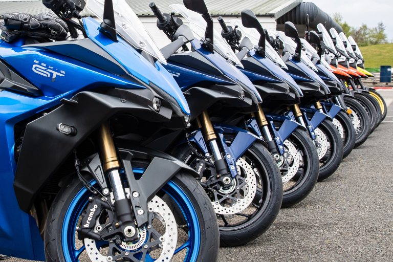 suzuki gsx-s1000gt lineup