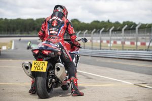 Suzuki_SERT_Hayabusa_JM_28920