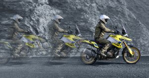 DL1050RR_RJM3_action_21.jpg