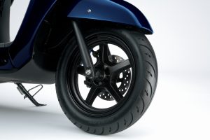 Address_125_M3_Tire_Wheel_Front.jpg