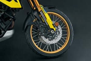 DL1050RJM3_front_tyre