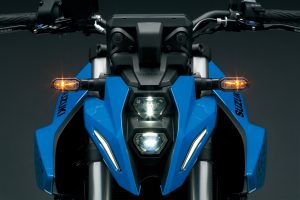GSX800RQM3_accessories_led_turn_signals_front.jpg