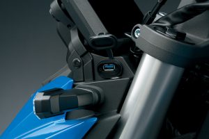 GSX800RQM3_accessories_usb_socket.jpg
